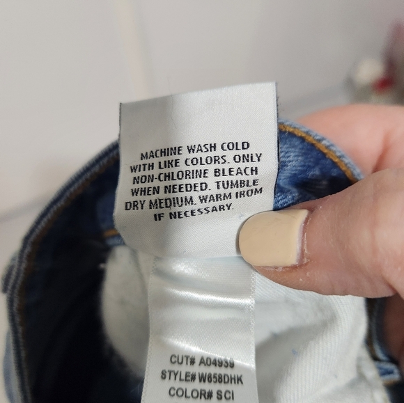 Hudson Blue Denim Women's Jeans, Size 27 - Picture 6 of 9